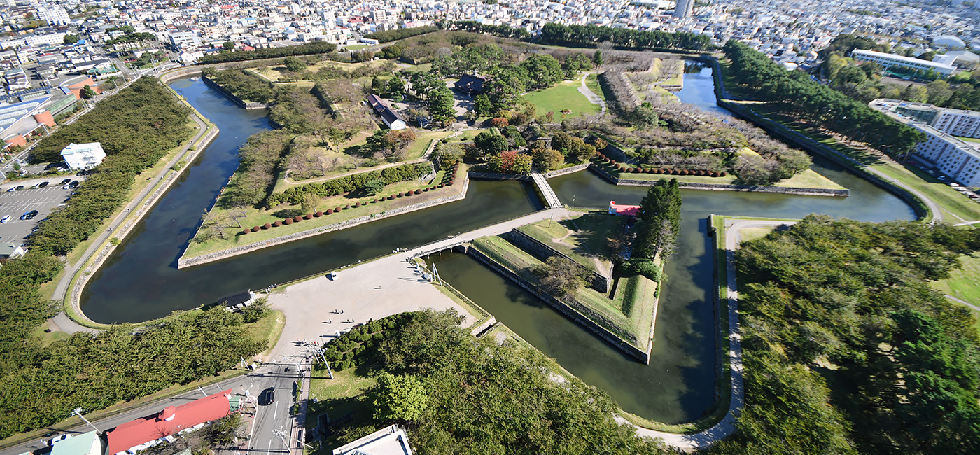 展望台から見た、特別史跡「五稜郭」