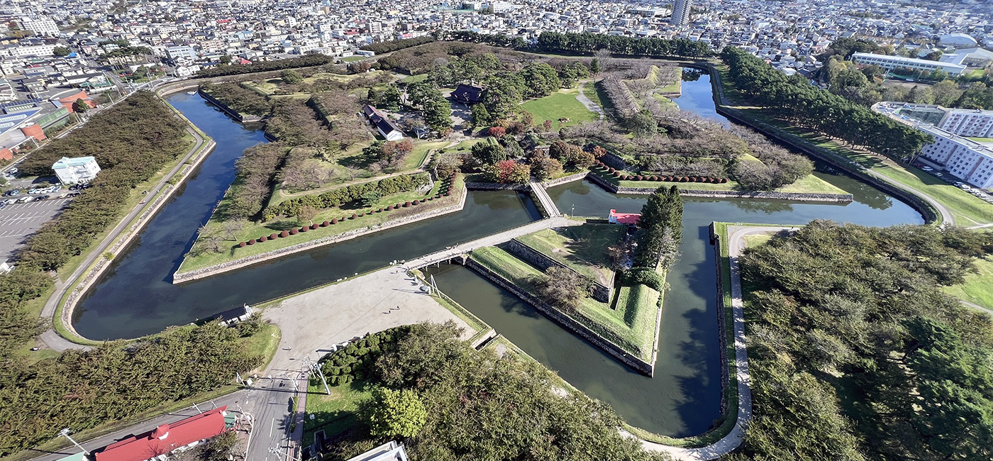 展望台から見た、特別史跡「五稜郭」