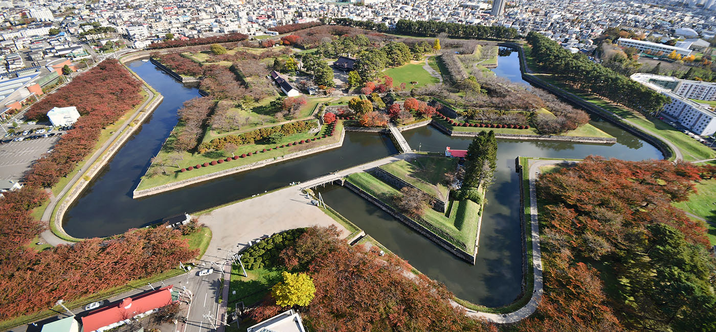 展望台から見た、特別史跡「五稜郭」