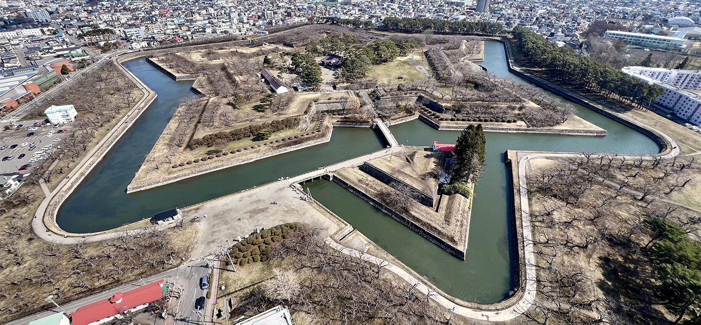 展望台から見た、特別史跡「五稜郭」